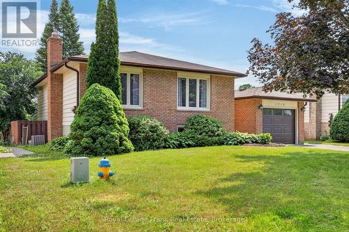 1717 WOODGROVE CRESCENT  Peterborough (Monaghan Ward 2), ON K9K 1N1