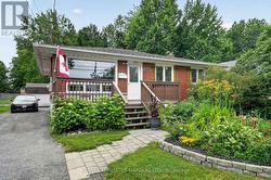 1489 HOLY CROSS BOULEVARD Cornwall, ON K6H 2W9