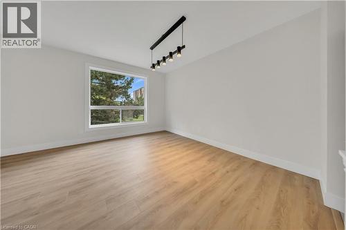 3085 Kingsway Drive Unit# 21, Kitchener, ON 