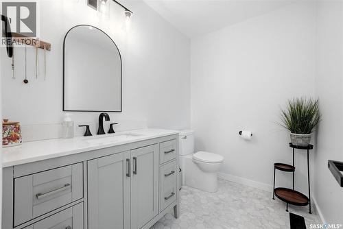 208 Habkirk Drive, Regina, SK 