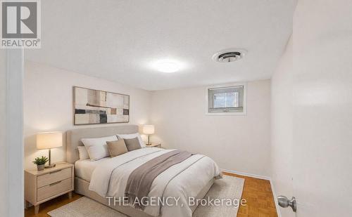 1038 Alexandra Avenue, Mississauga, ON 