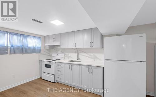 1038 Alexandra Avenue, Mississauga, ON 