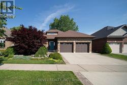 37 MULBERRY LANE Norfolk, ON N0A 1N6