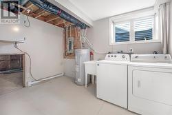 Laundry/utility room - 