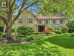 153 CAIRNCROFT ROAD Oakville (Mo Morrison), ON L6J 4L8