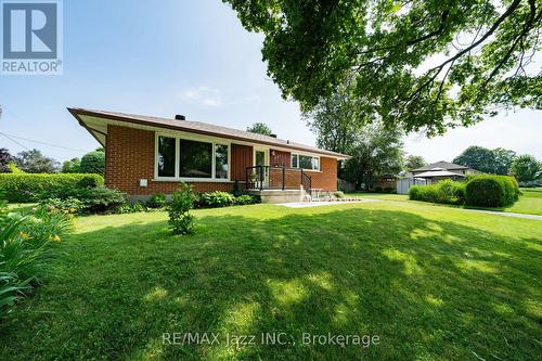 607 GLIDDON AVENUE  Oshawa (Donevan), ON L1H 2A1