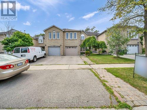 5244 CINNAMON ROAD S  Mississauga, ON L5V 1T3