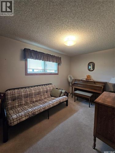 700 Saskatchewan Avenue, Grenfell, SK 
