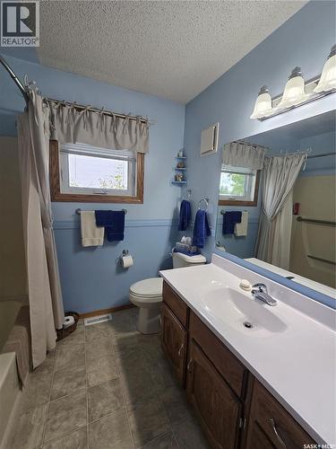 700 Saskatchewan Avenue, Grenfell, SK 