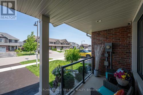 32 Charter Creek Court, St. Thomas, ON - Outdoor With Exterior