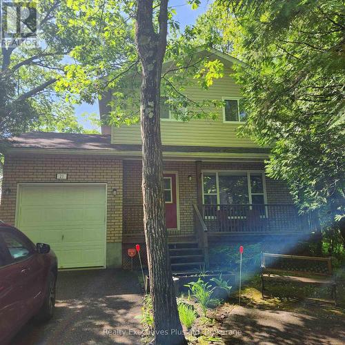 21 Ivy Lane, Tiny, ON 