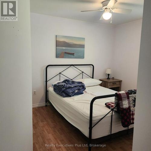21 Ivy Lane, Tiny, ON 