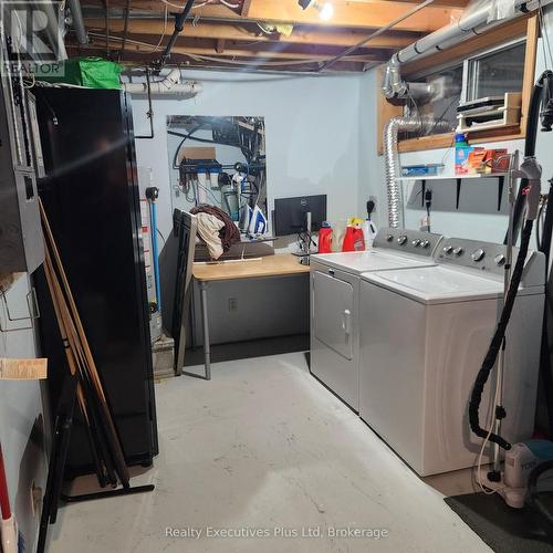 21 Ivy Lane, Tiny, ON 