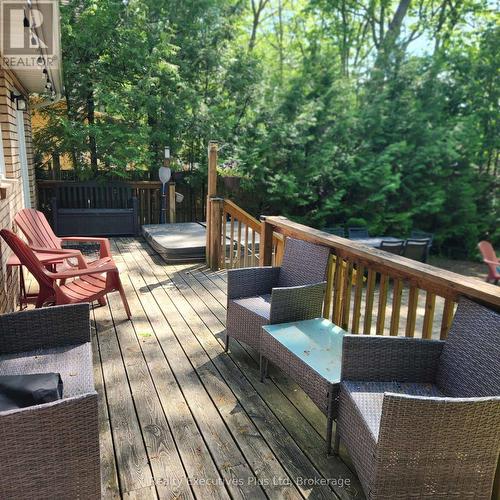 21 Ivy Lane, Tiny, ON 