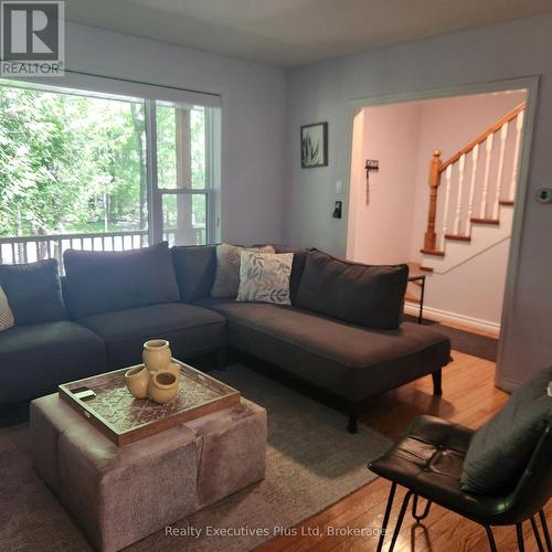 21 Ivy Lane, Tiny, ON 