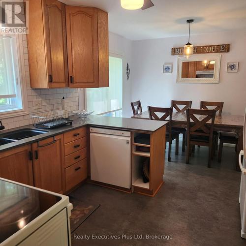 21 Ivy Lane, Tiny, ON 