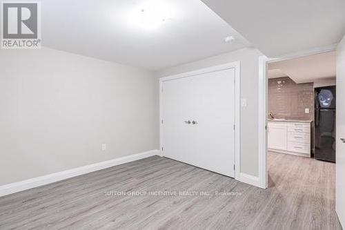 240 WELLINGTON STREET E , Barrie, Ontario L4M 2E3 4