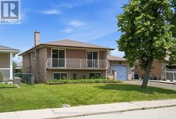 34 WINDRUSH CRESCENT  Hamilton, ON L8V 2K8