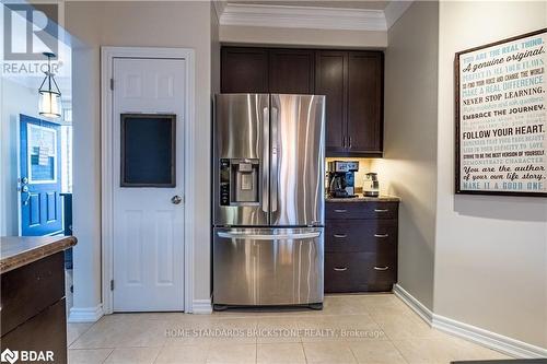 53 Graihawk Drive, Barrie, ON - Indoor Photo Showing Kitchen