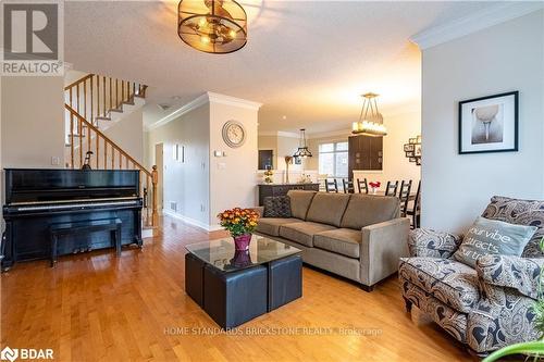 53 Graihawk Drive, Barrie, ON - Indoor Photo Showing Living Room