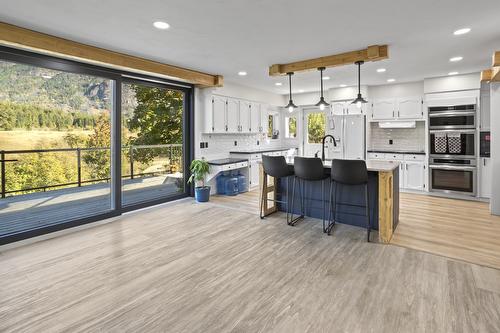 730 Canyon-Lister Road, Lister, BC 