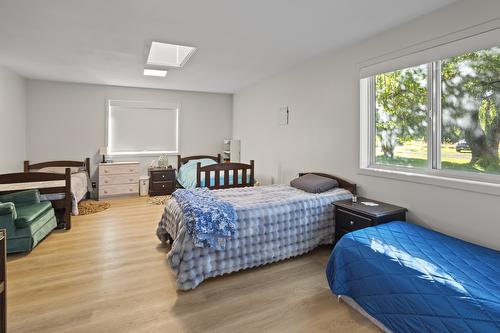 730 Canyon-Lister Road, Lister, BC 