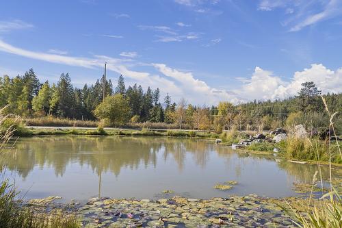 730 Canyon-Lister Road, Lister, BC 