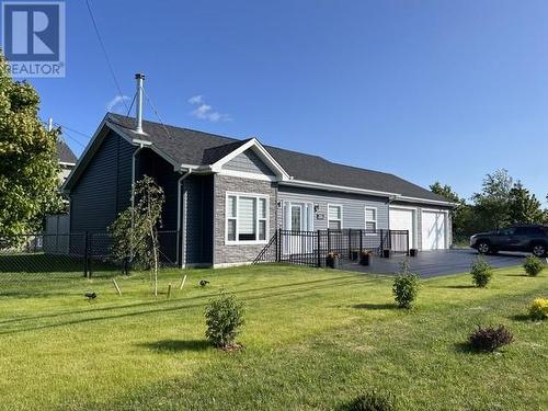 216 St Thomas Line  Paradise, NL A1L 2L6