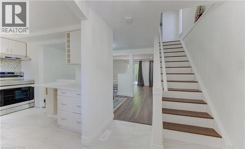 32 Enfield Drive, Cambridge, ON - Indoor