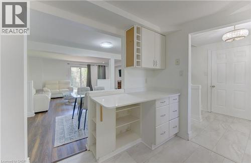 32 Enfield Drive, Cambridge, ON - Indoor