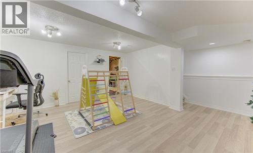 32 Enfield Drive, Cambridge, ON - Indoor