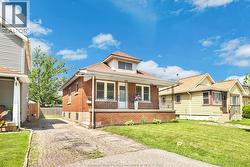 1209 CURRY AVENUE Windsor, ON N9B 2C8