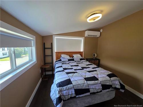 66 Riverside Dr, Saint Stephen, NB 