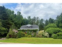 97 Main ST St George, NB E5C 3J6