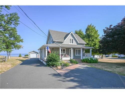 245 Saint-Pierre E Blvd, Caraquet, NB 