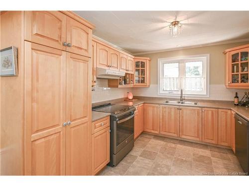 245 Saint-Pierre E Blvd, Caraquet, NB 