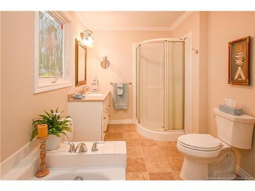 245 Saint-Pierre E Blvd, Caraquet, NB 