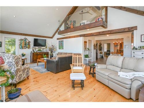 245 Saint-Pierre E Blvd, Caraquet, NB 