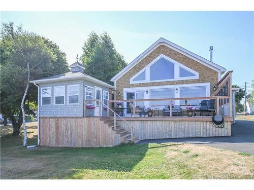 245 Saint-Pierre E Blvd, Caraquet, NB 