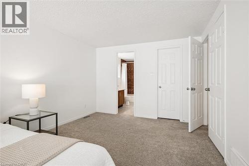 482 Foxhill Place, Waterloo, ON 