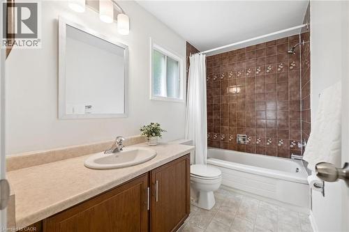 482 Foxhill Place, Waterloo, ON 