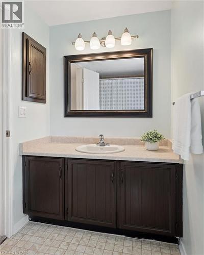 482 Foxhill Place, Waterloo, ON 