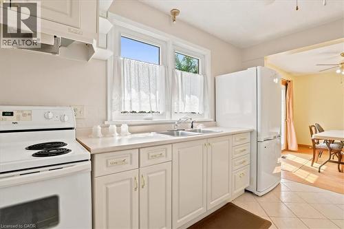 472 Highland Road E, Kitchener, ON 