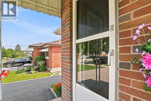 472 Highland Road E, Kitchener, ON 
