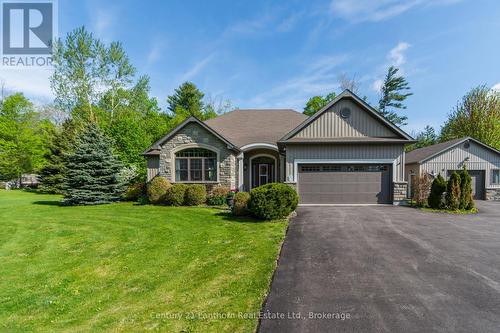 8 GRANDVIEW COURT  Quinte West (Sidney Ward), ON K0K 3E0