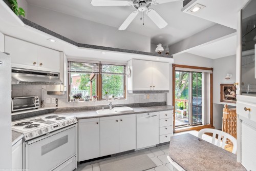 Kitchen - 87 6E Rue, Laval (Laval-Des-Rapides), QC 