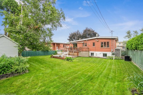 Courtyard - 87 6E Rue, Laval (Laval-Des-Rapides), QC 