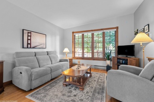Living Room - 87 6E Rue, Laval (Laval-Des-Rapides), QC 