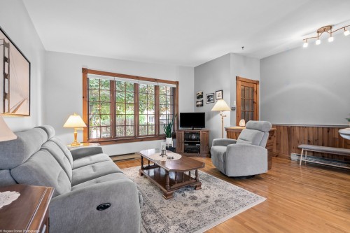 Living Room - 87 6E Rue, Laval (Laval-Des-Rapides), QC 