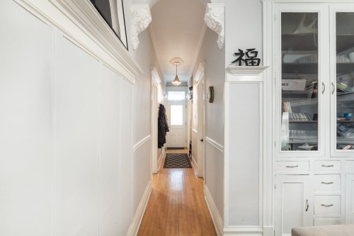 Mud Room - 5724 Rue St-Urbain, Montréal (Le Plateau-Mont-Royal), QC - Indoor Photo Showing Other Room